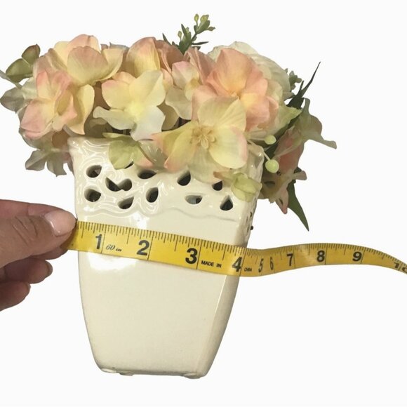 SET OF 2 ARTIFICIAL FLORAL ARRANGEMENTWITH CREAM FLOWERPOT - Picture 5 of 5